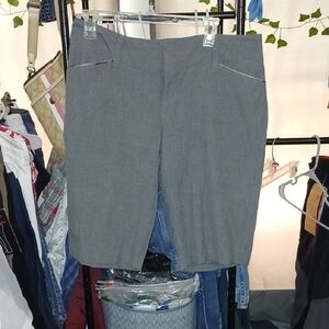 Old Navy Womens Gray Knee-Length Shorts